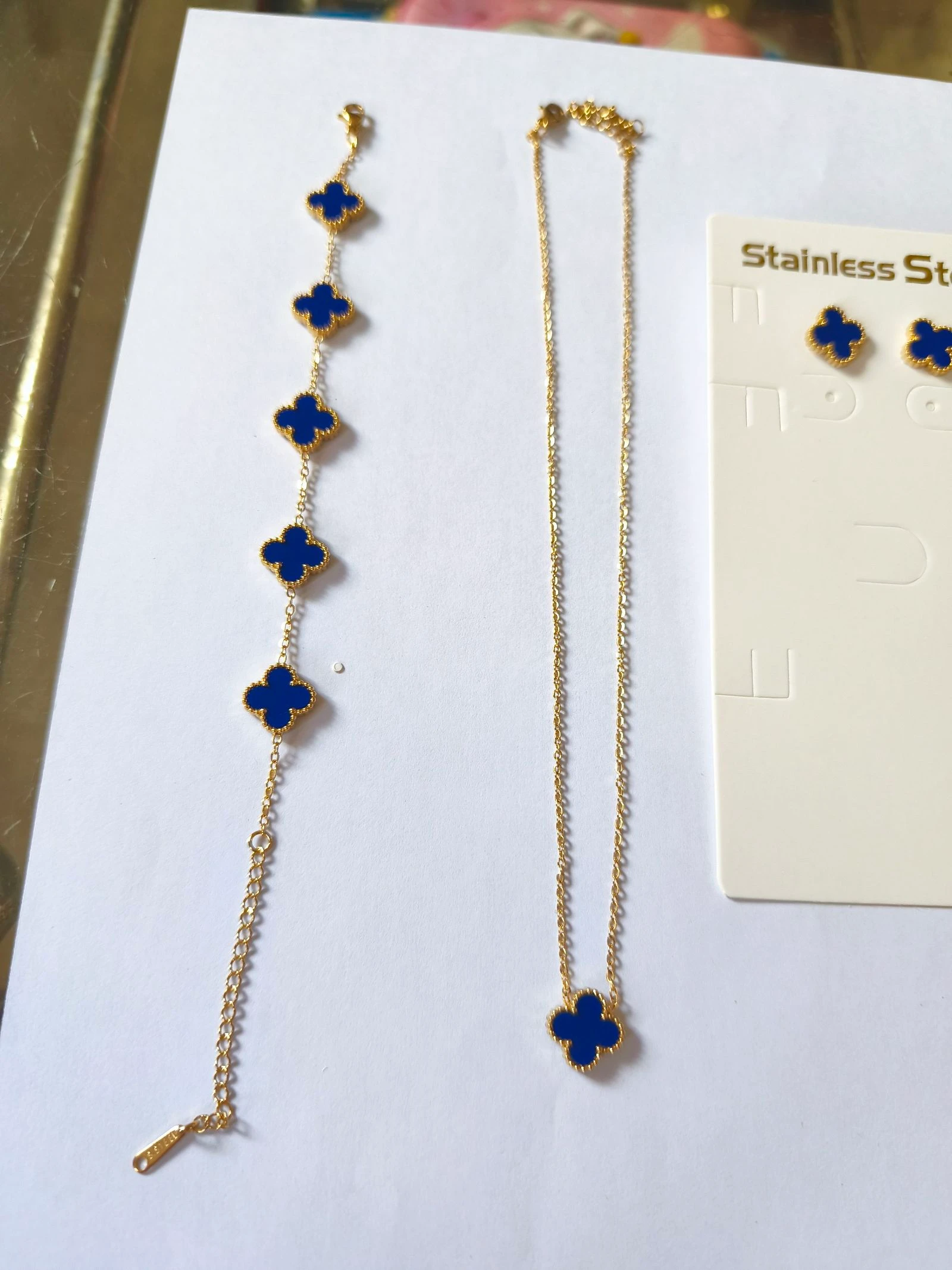 Set van trebol blauw met halsketting, armband en oorbellen met stalen ketting – photo 10